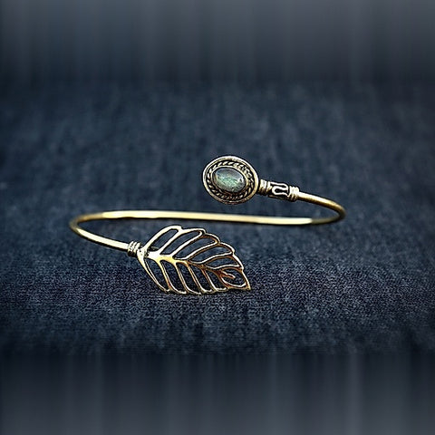 Leaf Essence Wrist Bracelet